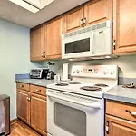 Breezy St Augustine Condo Walk To Crescent Beach!
