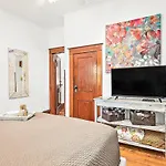 Casa De La Pina - Downtown Apartment
