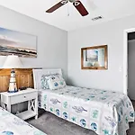 Summerhouse Beach And Racquet Club By Teeming Vacation Rentals