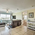 St Augustine Condo With Pool Access, Walk To Beach!
