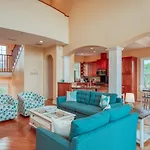 Tucker Hideaway At Seagate