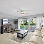 Pier Point South 37
