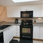 Ocean Village Club P17