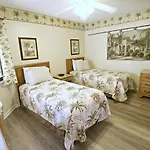 Ocean Village Club P17