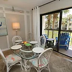 Ocean Village Club R25