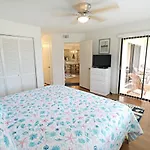 Ocean Village Club K25
