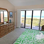 Sea Place 15269