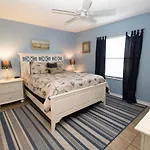 Ocean Village Club F16
