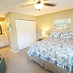 Ocean Village Club H14