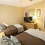 Sea Place 15271