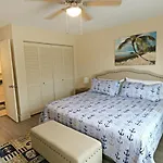 Ocean Village Club K32