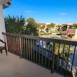 Ocean Village Club F33