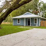 Recharge Getaway To Historic Downtown & Beach New Build