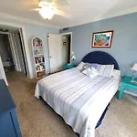 Quail Hollow A8-1U Condo