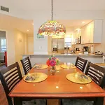 Ocean Village Club Q28