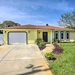 St Augustine Island Home With Patio, Walk To Beach!