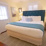 Hemingway House Bed And Breakfast (Adults Only)