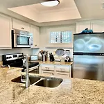 Ocean Village Club C15