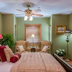 Cedar House Inn