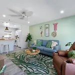 Paradise Palms- Tropic Suite- Pool - Steps To Ocean - 10 Min To Downtown