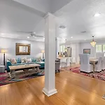 Fountain Of Youth House - Scenic Downtown Retreat