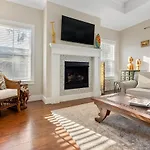 Fullerwood Delight- Mins To Beach And Downtown