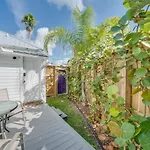 Updated Early 1900S 2Br Cottage Walking Distance To Downtown With Onsite Parking