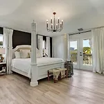 Coastal Cabana Heated Pool Walk To Beach