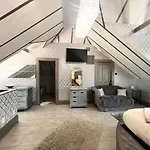 1001 Nights Historic Bed And Breakfast Adults Only