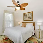 St Augustine Home Near Vilano Beach Pets Welcome!