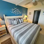 Summerhouse 104