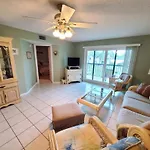 P26 - Ocean Village Club
