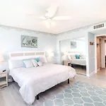 Creston House 1E