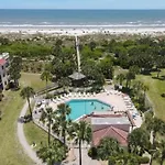 Oasis 21 Oceanfront With Pool