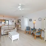 Island South 33