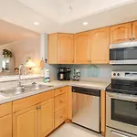 Island South 33