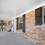 Fido Friendly Condo Sun And Fun Walk To Dt Free Parking