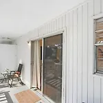 Fido Friendly Condo Sun And Fun Walk To Dt Free Parking