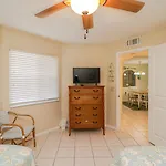 Ocean Village Club J17