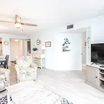 Ocean Village Club P27