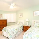 Ocean Village Club P27
