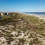 Hibiscus E204 2/2 Free Activities! & Oceanfront Wifi 3 Pools