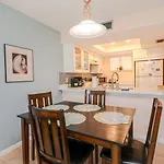 Ocean Village Club N25