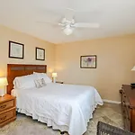 Ocean Village Club D16