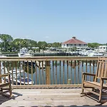 Inn At Camachee Harbor View Suite 28