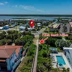Duplex, Paradise Packs A Punch! Beachside Home, Heated Pool, Outdoor Lounge, Steps From Beach Access
