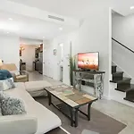 Downtown Home With Hot Tub, Bbq, Near Ice Plant!