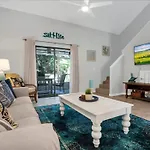 Sapphire Skies! Sweet Beach Condo Steps From The Sand And Surf