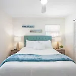 The St Augusdream Renovated Beach House Sleeps 8 Walk To Beach
