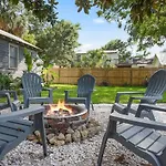 The Lincolnville Loft Sunny Patio With Bbq